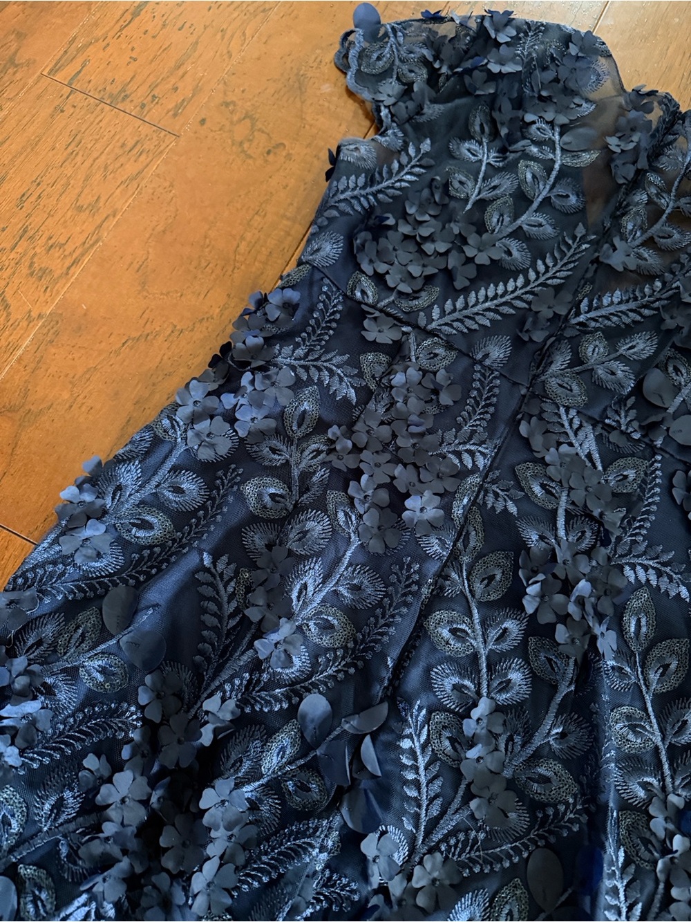 Carmen Marc Valvo Navy 3D Floral Midi Dress - Picture 5 of 9